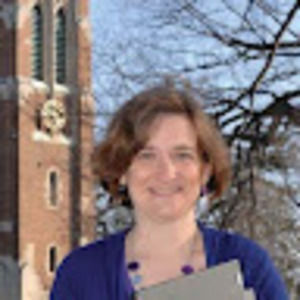 Meet your Posher, Holly